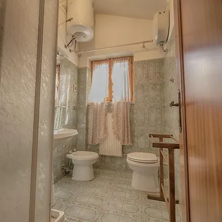 アパートホテル Giannella